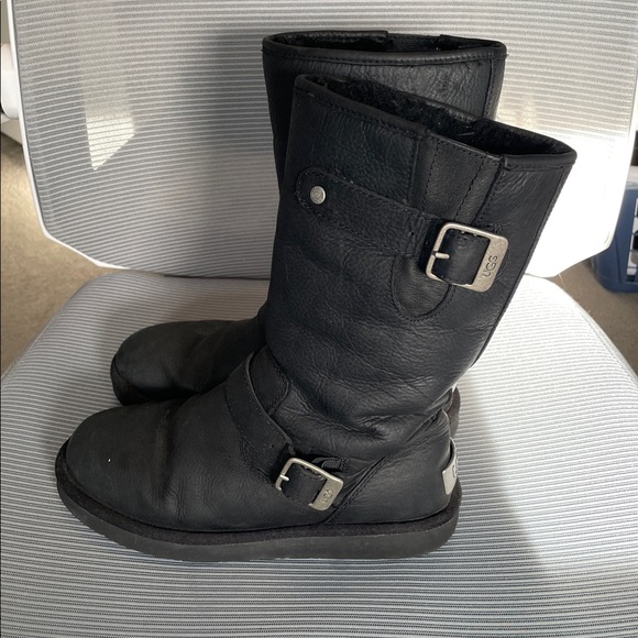 VGC Ugg Leather Boots with Fur Lining - Size 6 - Picture 2 of 6